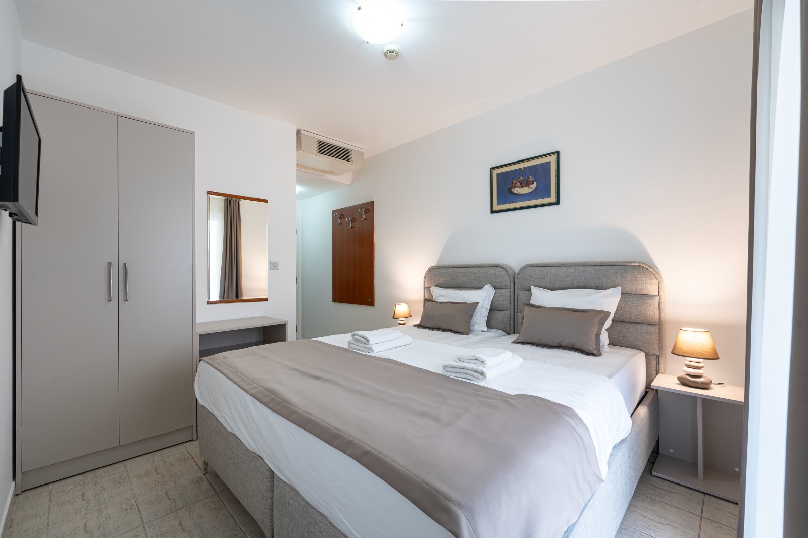 Dvokrevetna soba s pogledom na planinu